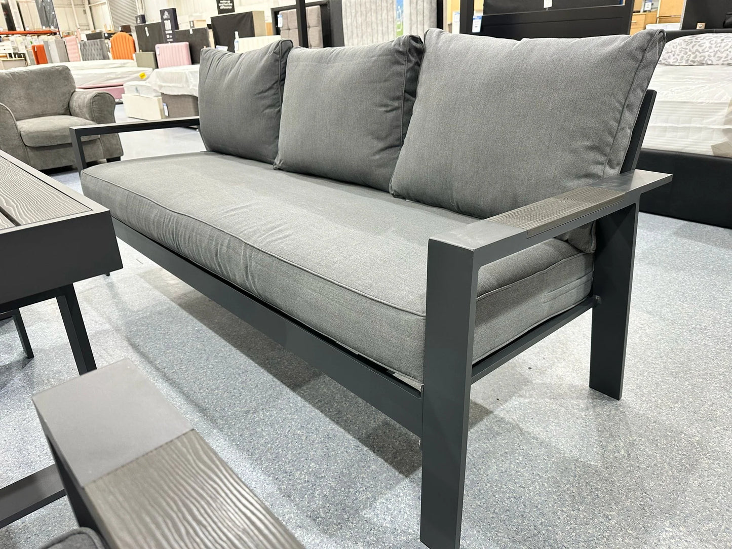 Florida Grey Rising Fire Pit Table Set