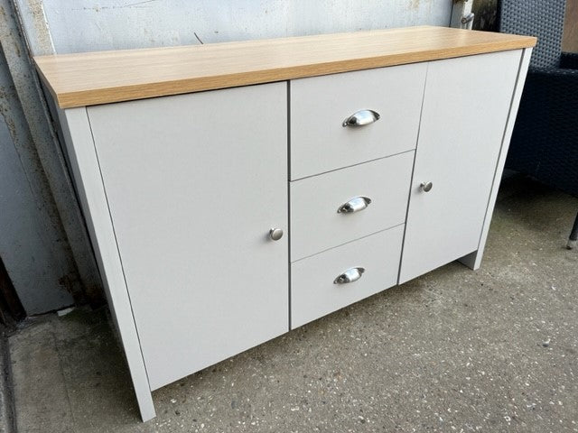 Evesham 2 Door 3 Drawer Sideboard
