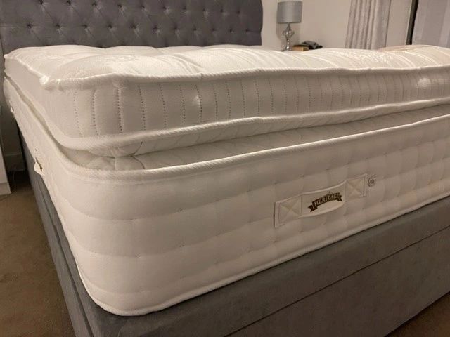 Heritage Natural Gold 3500 Pocket Sprung Mattress