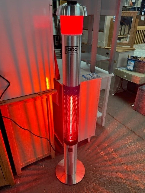 Fogo & Chama Electric Outdoor Patio Heater With LED Light And Bluetooth Speaker
