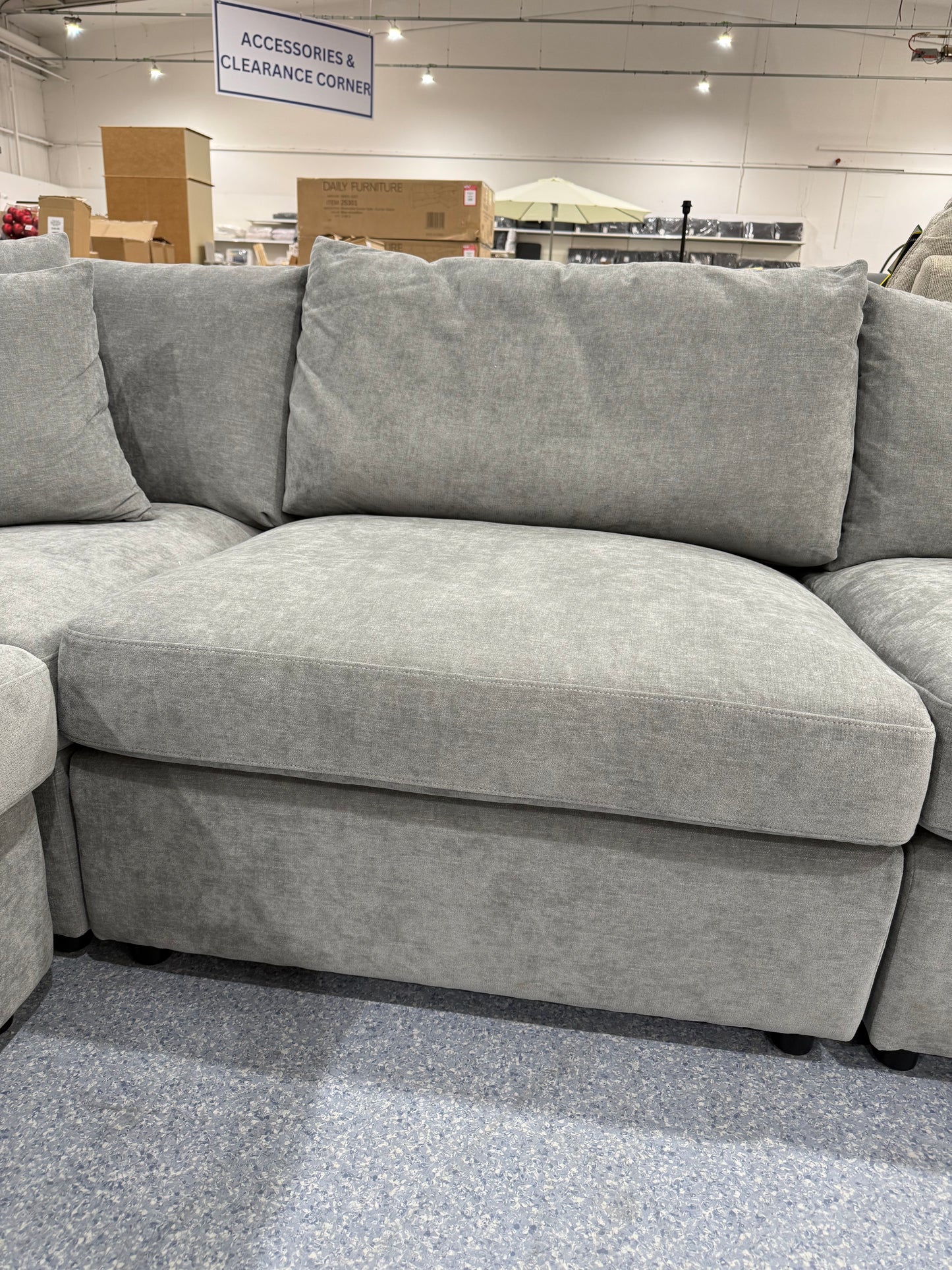 Windsor Grey Armless Centre Part