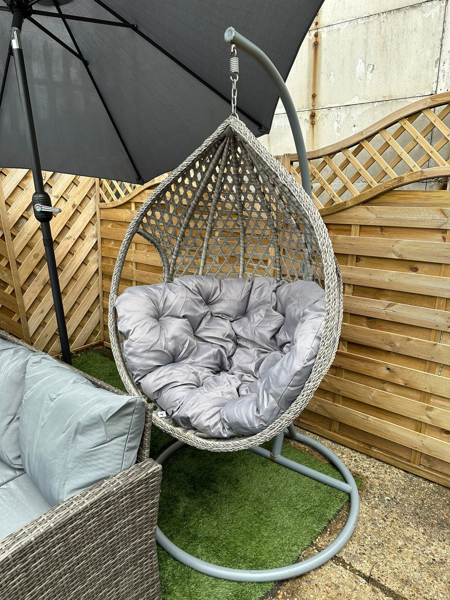 Garden Furniture Bundle 1 Rattan Corner Set, Egg Chair, Parasol & Base