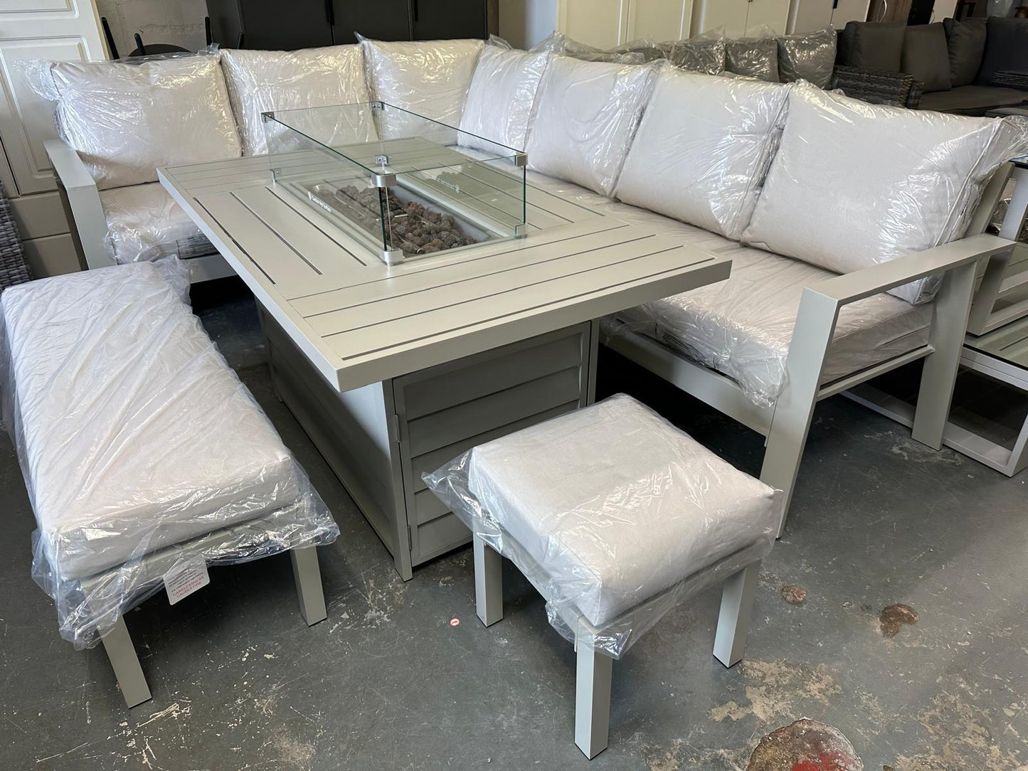 Vegas Beige Aluminium Large Corner Fire Pit Table Set