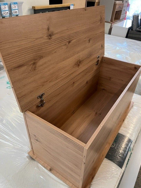 Aspen Pine Wooden Ottoman Box