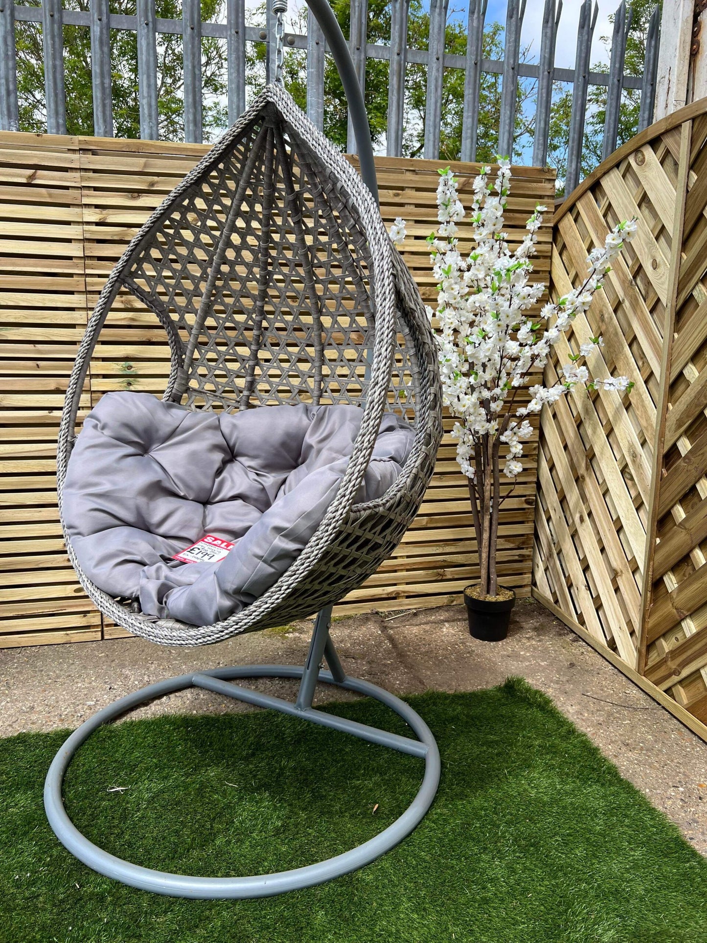 *Clearance* Premium Medium Grey Hanging Egg Chair