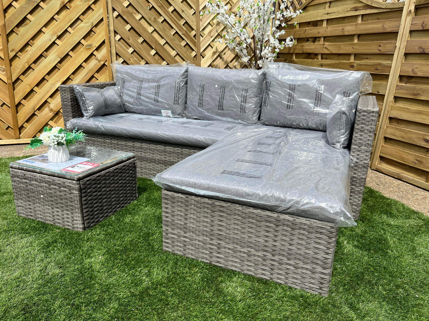 SS01 – Mixed Grey Rattan Corner Chaise Set