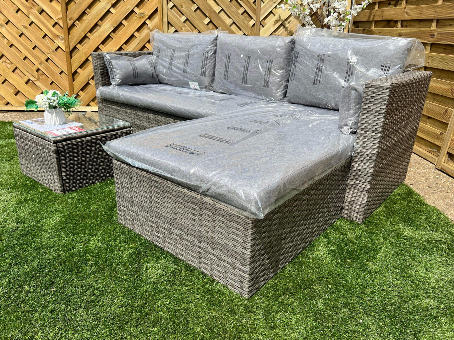 SS01 – Mixed Grey Rattan Corner Chaise Set