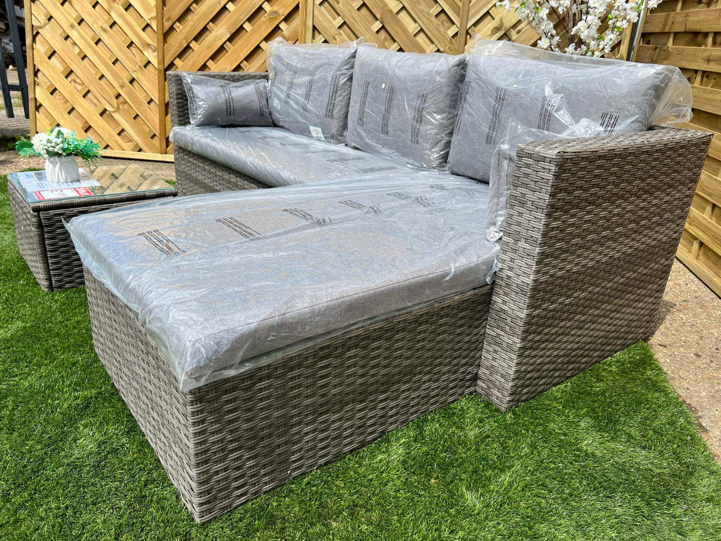 SS01 – Mixed Grey Rattan Corner Chaise Set